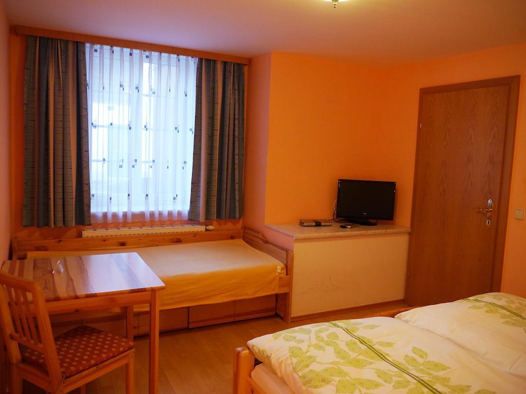 Schusterhaeusl Apartment Wörschach Стая снимка